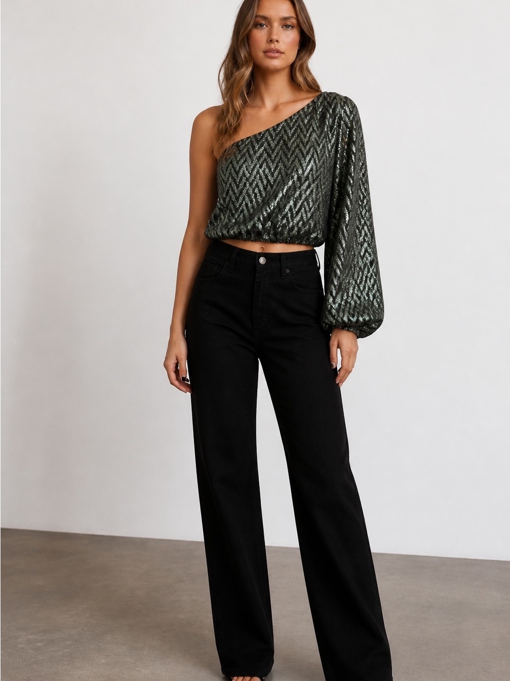 One shoulder glitter bell sleeve blouse - Picture 3 of 6